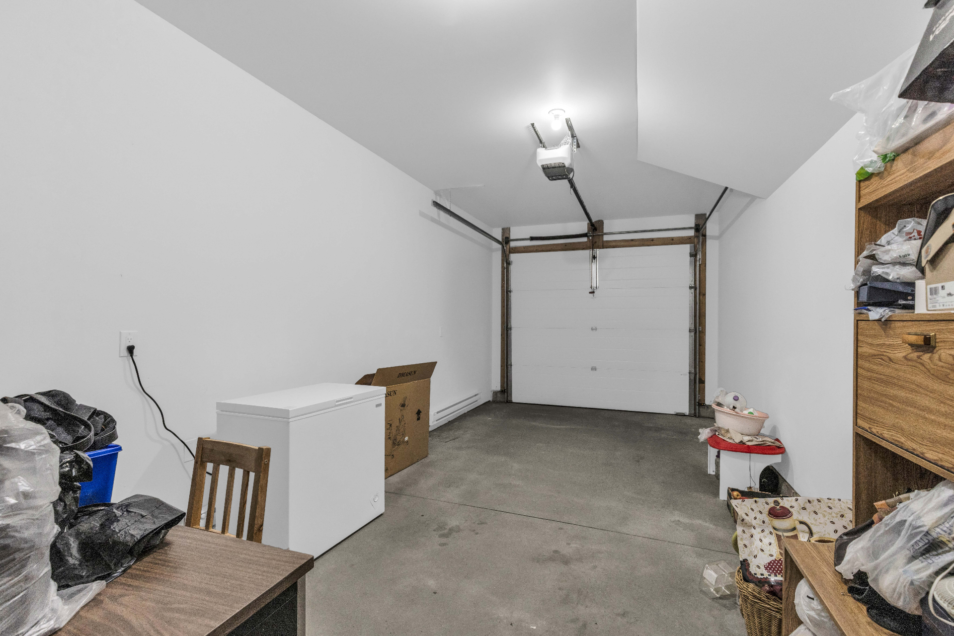 萨斯卡通【Optimist Park 对面 | 河西小户型2房联排 | 带车库】--林与唐地产 - 8